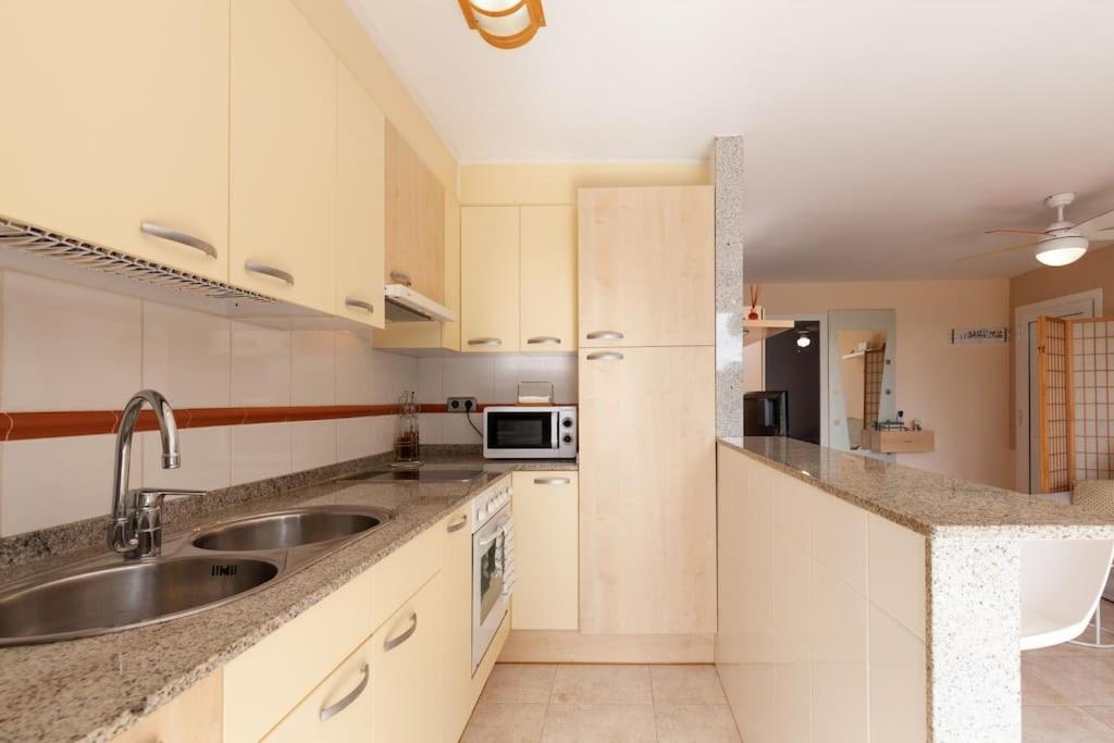 50 Meters From Cala Crancs- Terrace And Seaviews