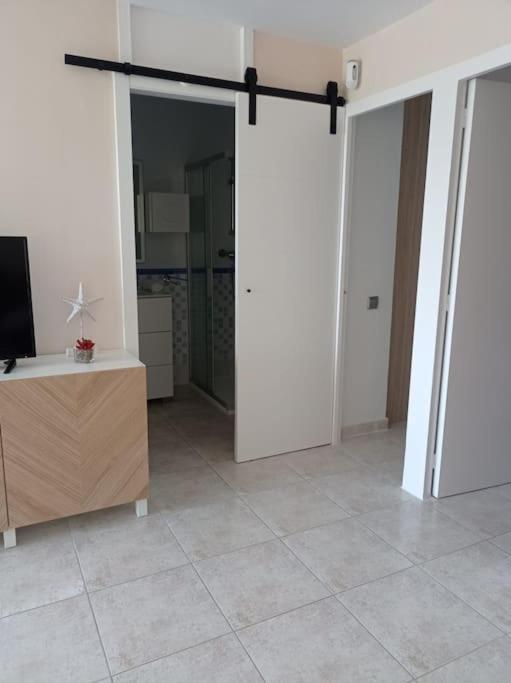 Appartement 50 Meters From Cala Crancs- Terrace And Seaviews