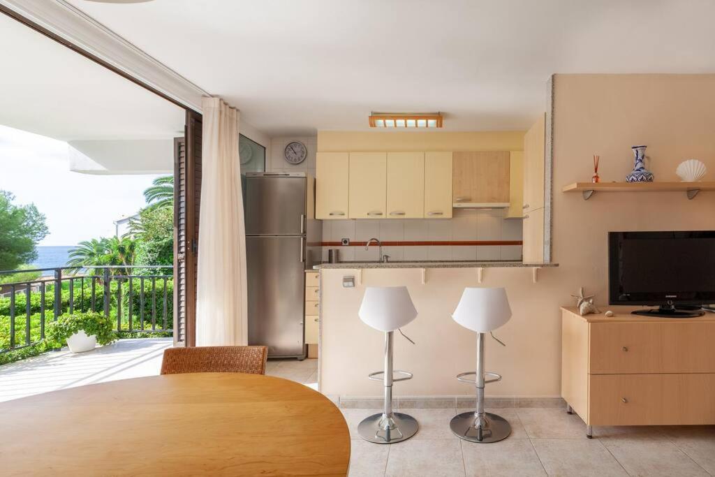 Appartement 50 Meters From Cala Crancs- Terrace And Seaviews *